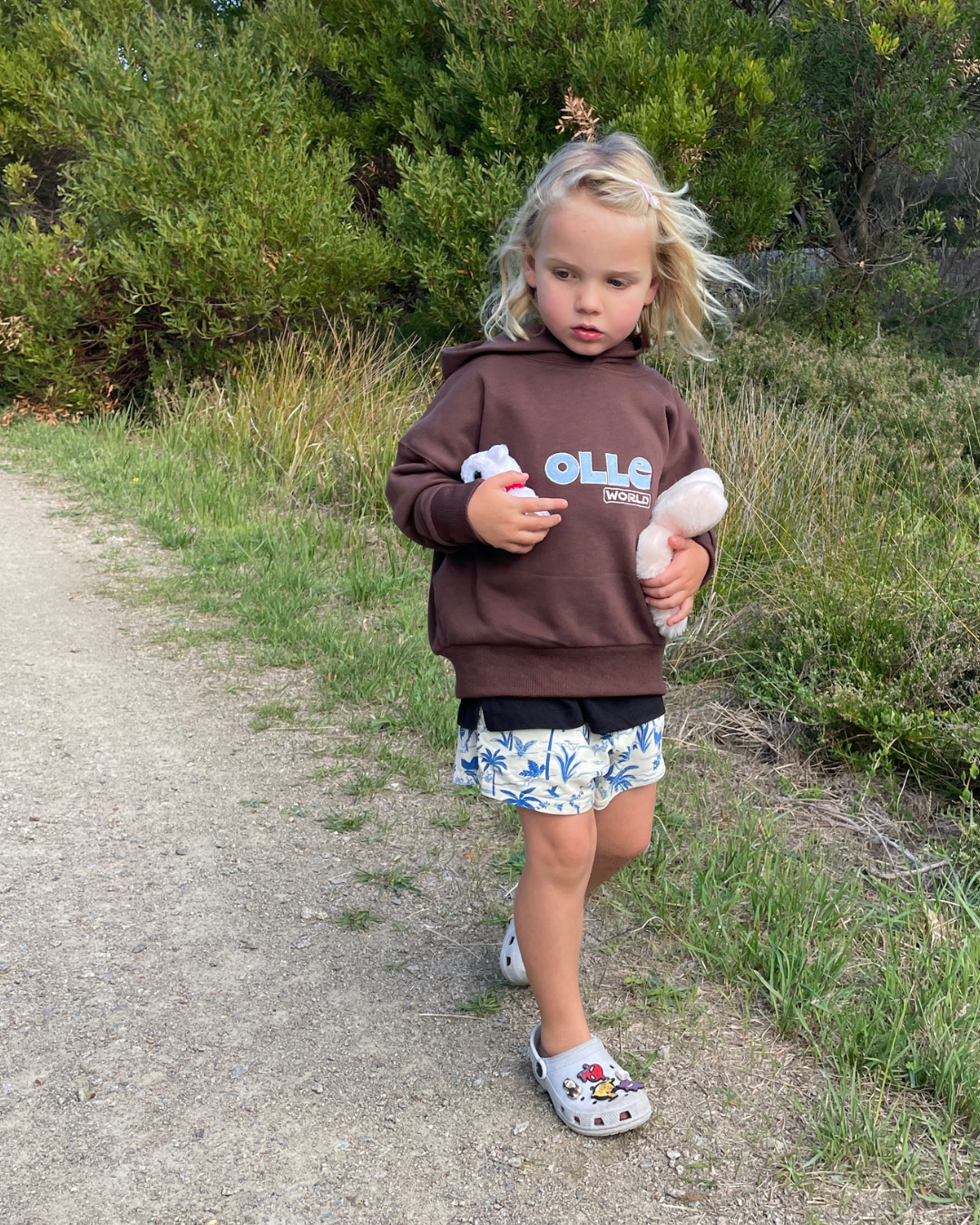 OLLE WORLD HOODIE
