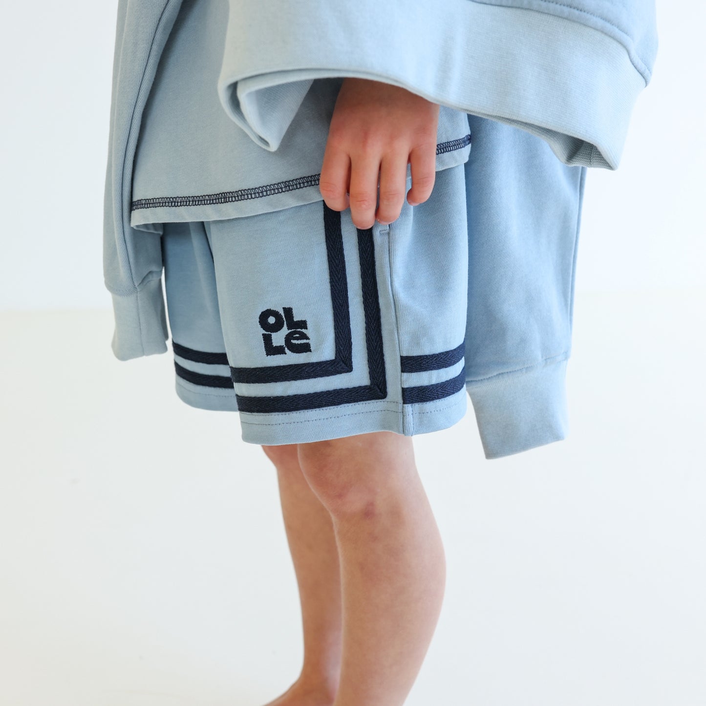 Children’s organic cotton jersey Easy Short in Seafoam by OLLE, with relaxed fit and embroidery