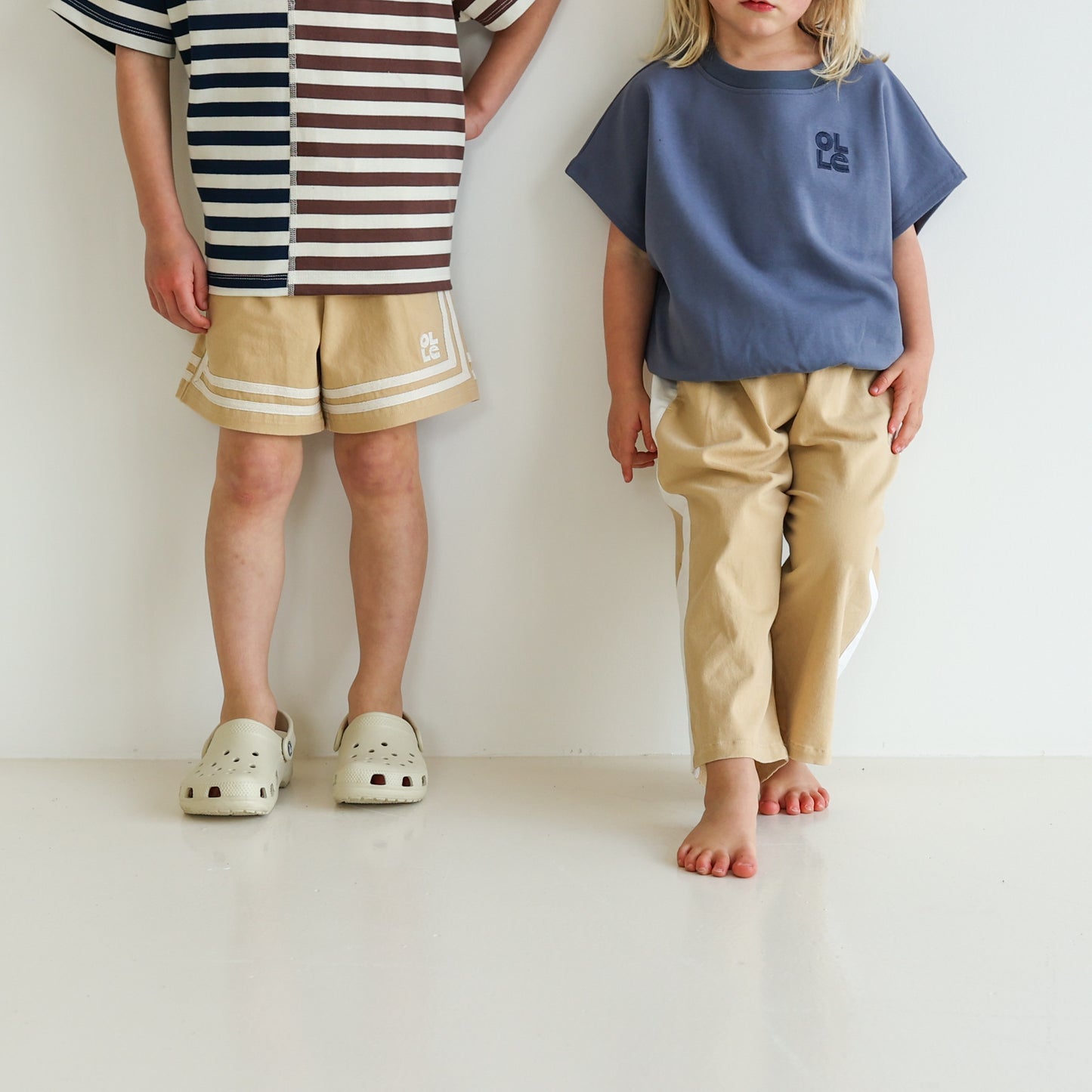 Children’s oversized organic cotton tank by OLLE, made from soft interlock fabric. Perfect for layering or wearing on its own