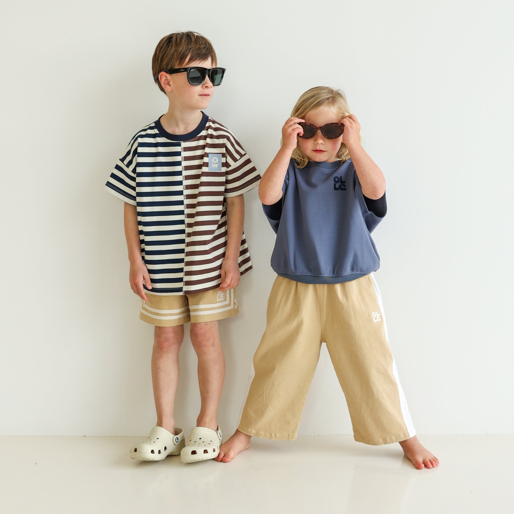 Children’s organic cotton Easy Short in Sand by OLLE, with relaxed fit and embroidery